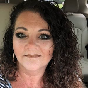 Meet your Posher, Leann